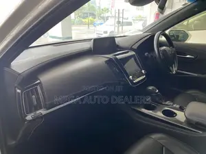 Toyota Crown 2018 White