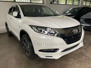Honda Vezel 2018 White