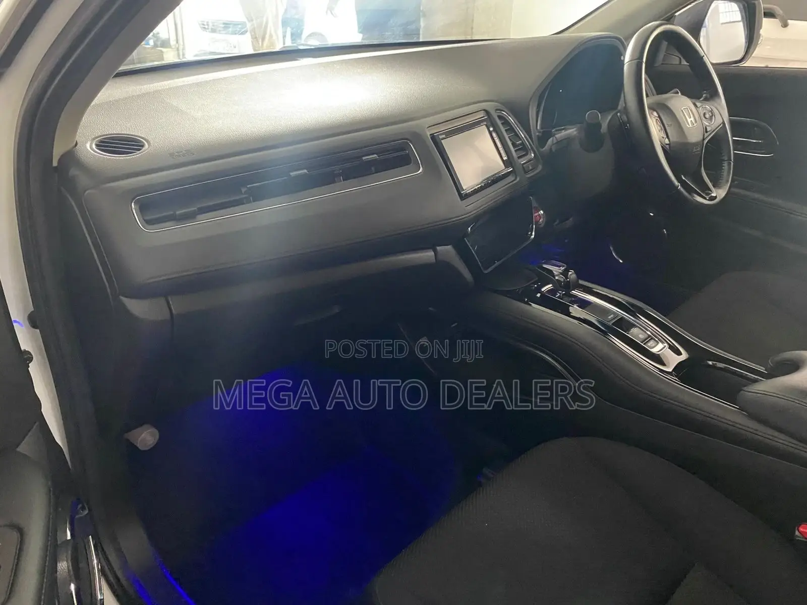 Honda Vezel 2018 White