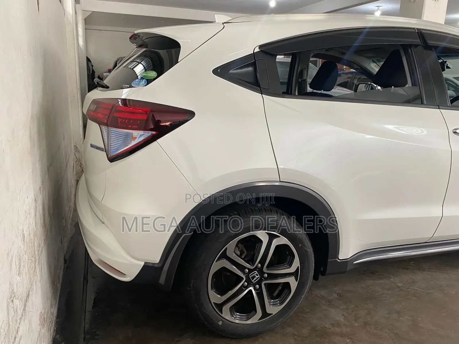 Honda Vezel 2018 White