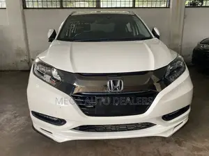 Honda Vezel 2018 White