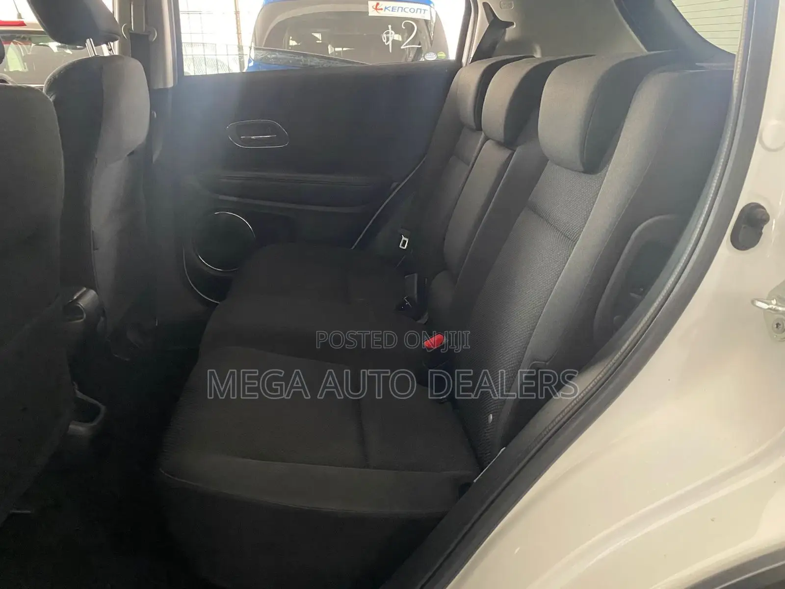 Honda Vezel 2018 White