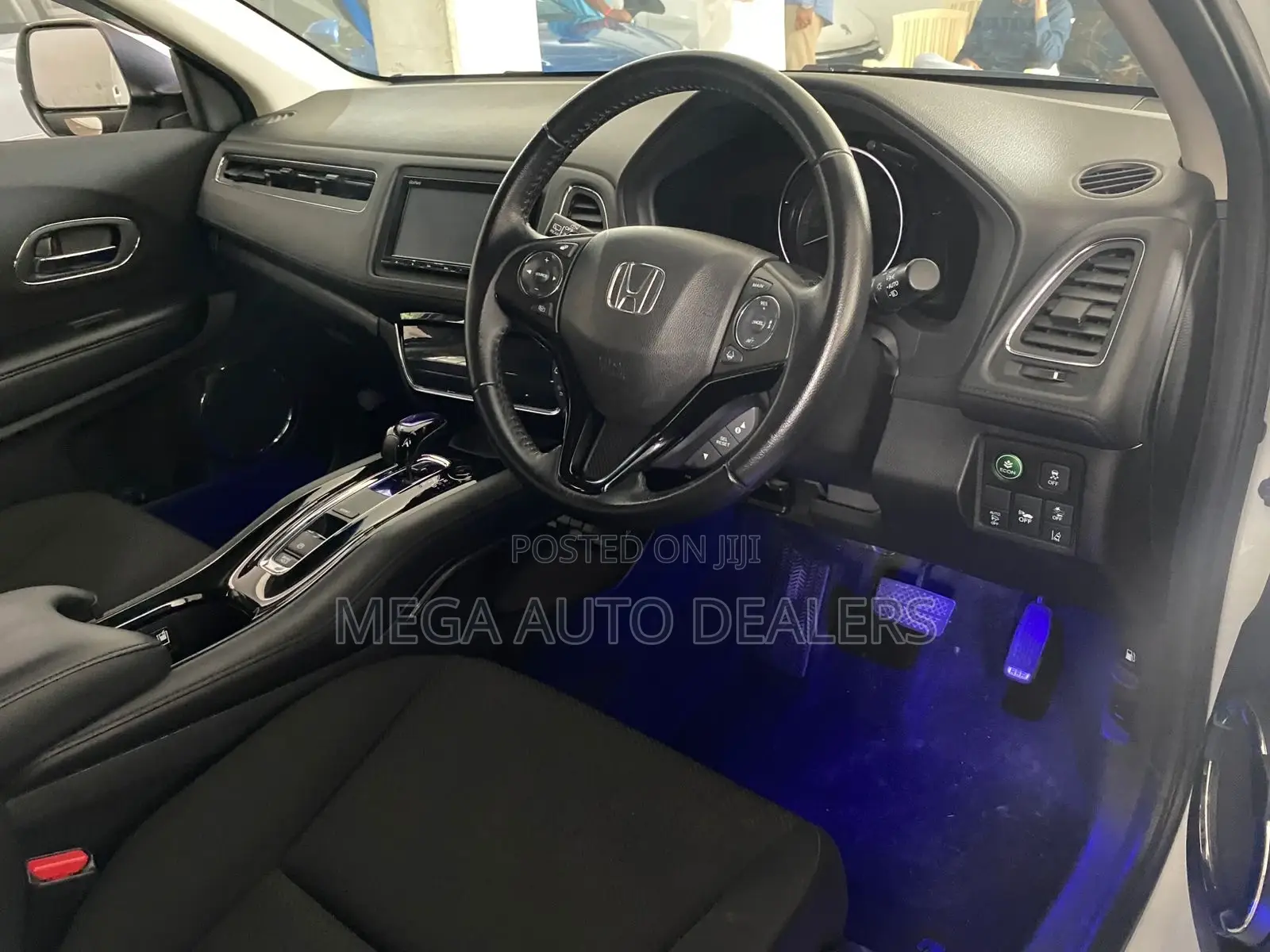 Honda Vezel 2018 White