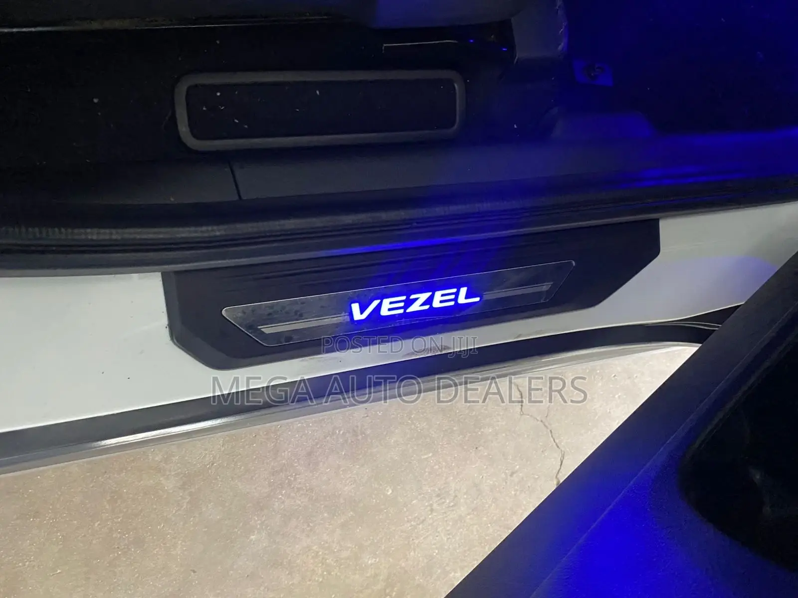 Honda Vezel 2018 White
