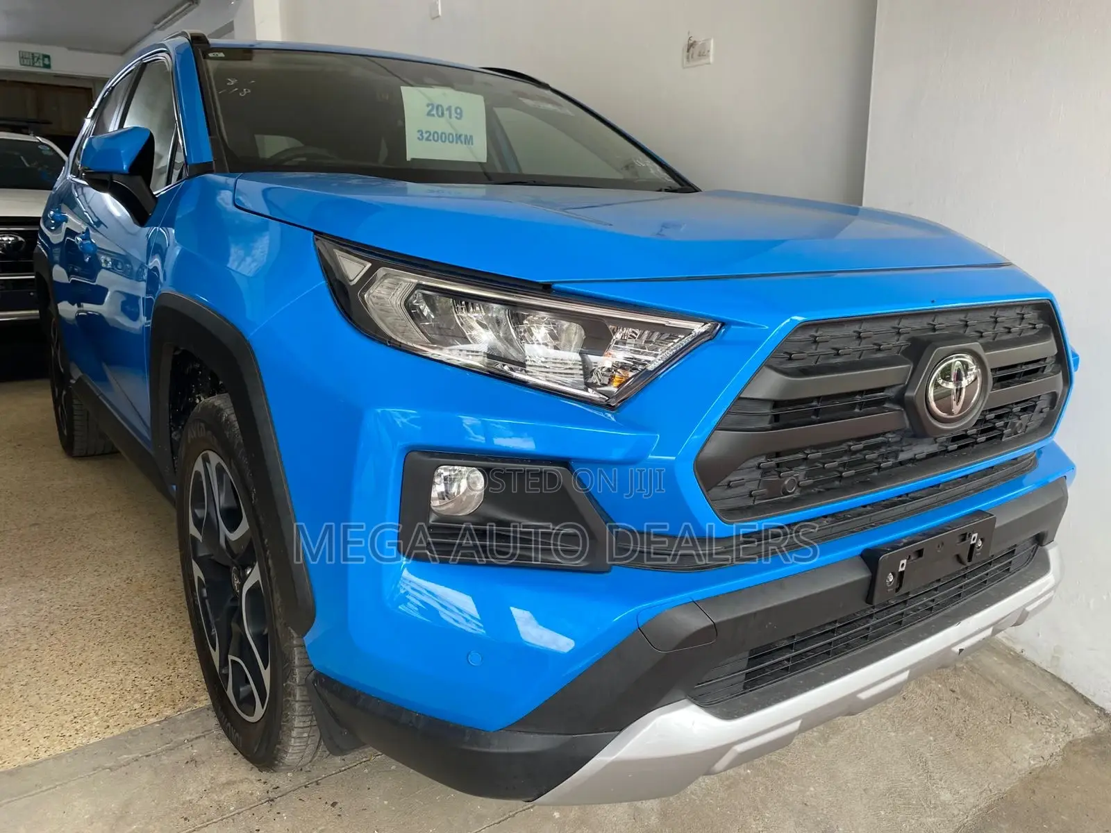 Toyota RAV4 2019 Blue