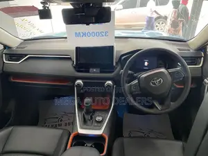 Toyota RAV4 2019 Blue