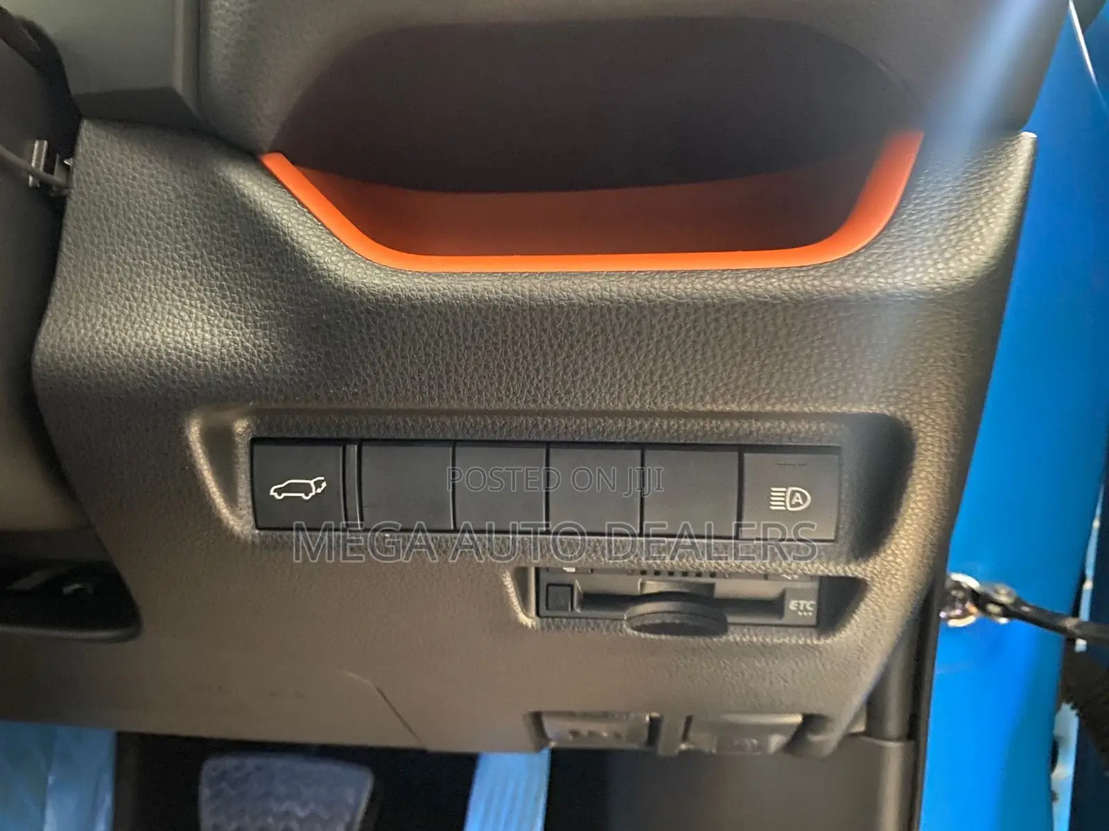 Toyota RAV4 2019 Blue