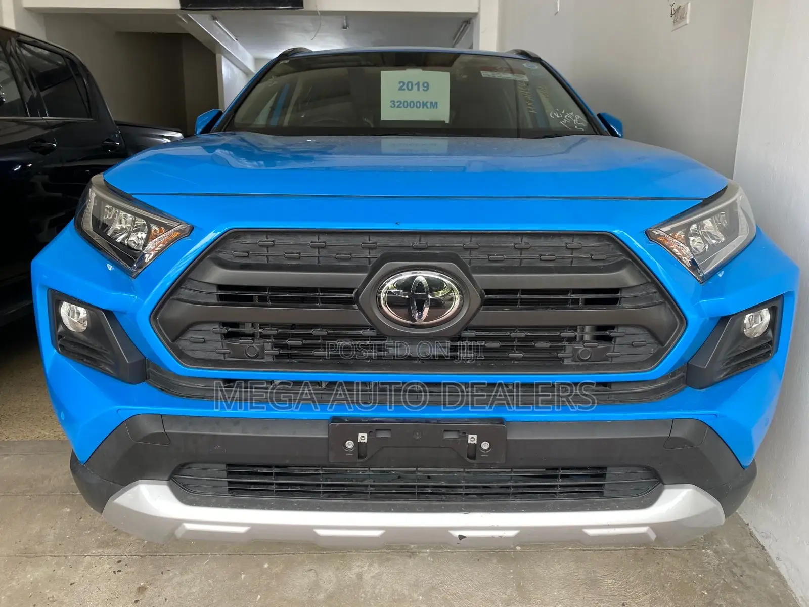 Toyota RAV4 2019 Blue