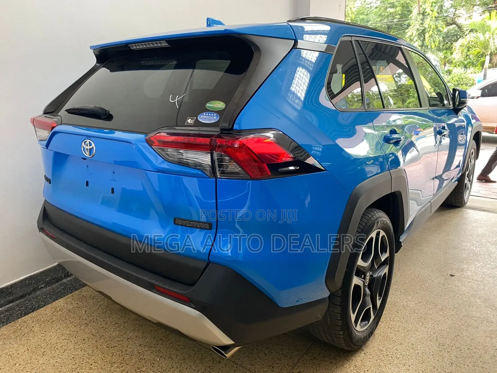 Toyota RAV4 2019 Blue
