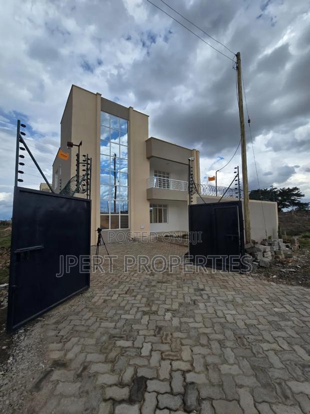 4bdrm Maisonette in Tola Estate, Thika for sale