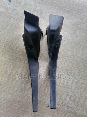 Mazda Premacy Windscreen Finisher