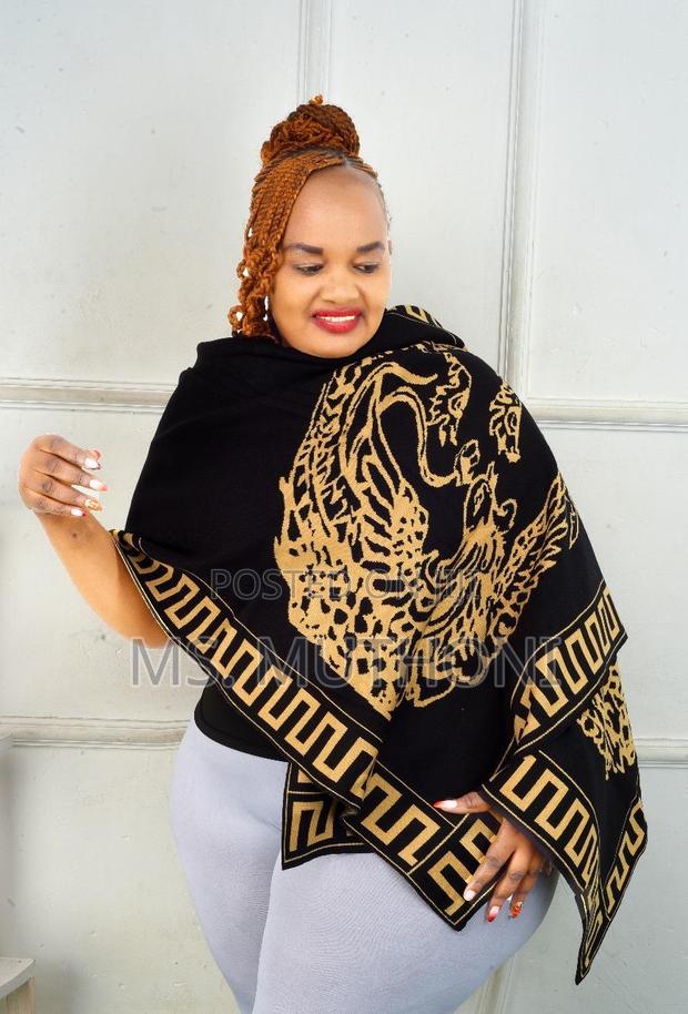 Quality Warm Designer Turkey Ladies Shawls / Wrap - thumbnail 9