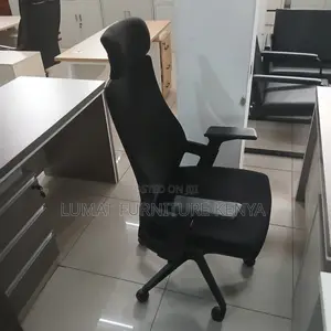Ergonomic Mesh Office Seat