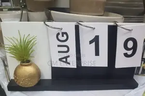 *Table Top Decor Date Stand Calendar 24x12cm *