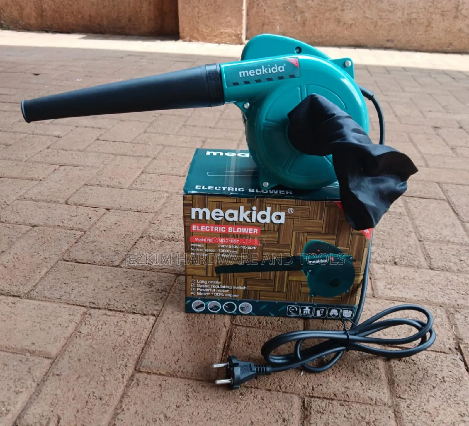 Dust Blower