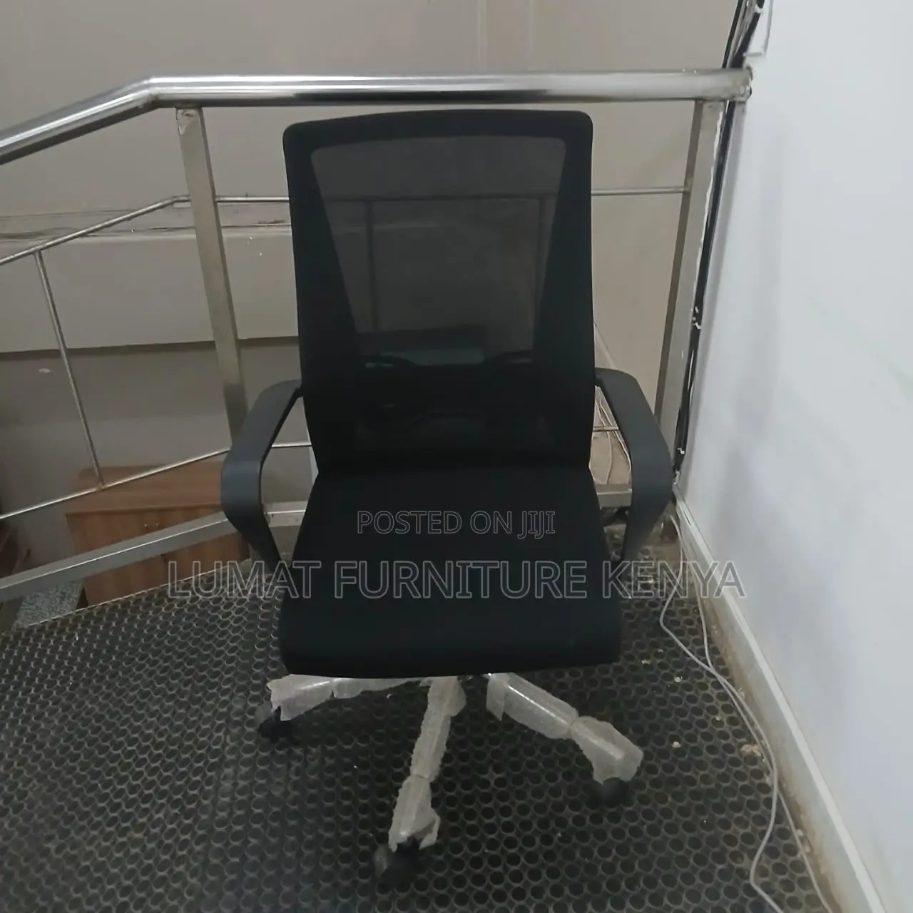 Mesh Medium Back Swivel Office Chair