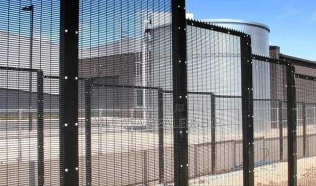 Modern Fence/Steel Anticlimb Fence - main view