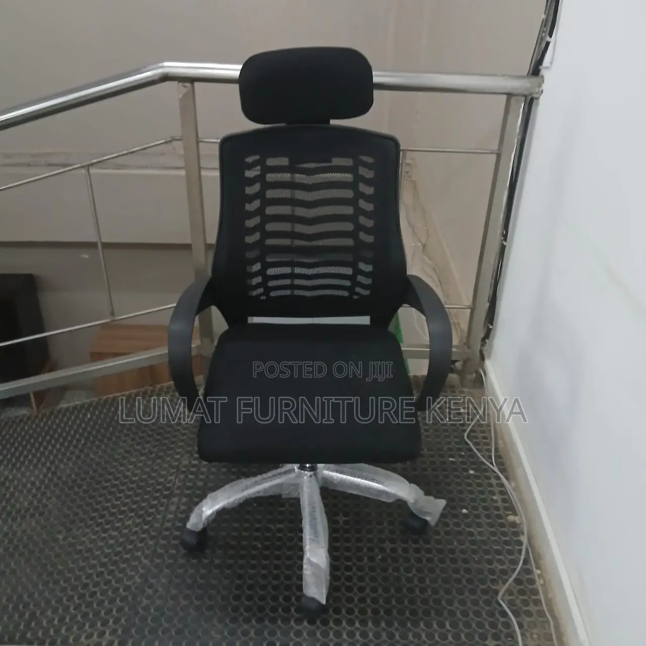 Staff Mesh Headrest Seat