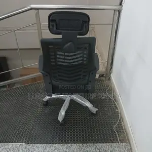 Staff Mesh Headrest Seat