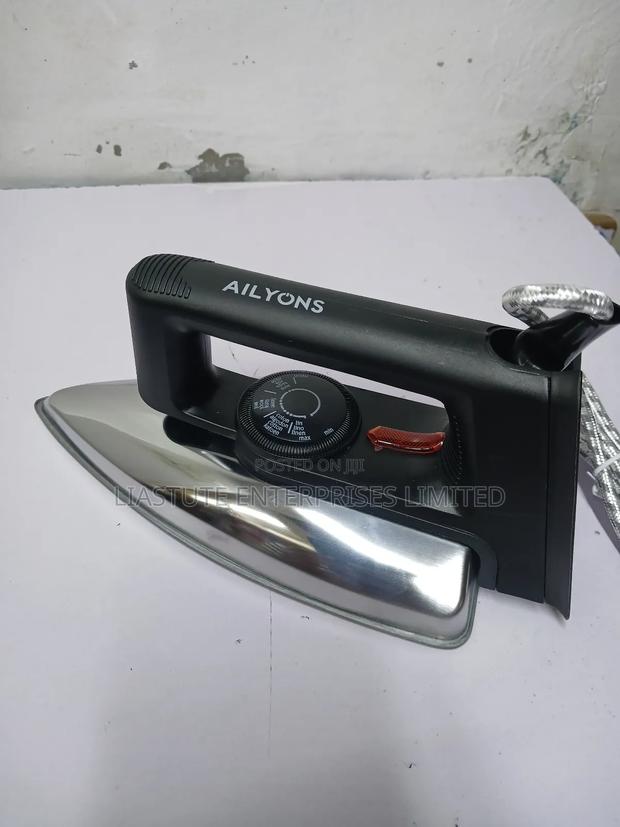 Ailyons Hd199a Deluxe Dry Iron - Non-Stick Soleplate Easy Glide