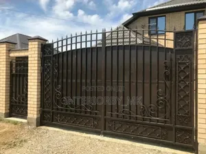 Wide Entrance Swing Gate | Stable Strong