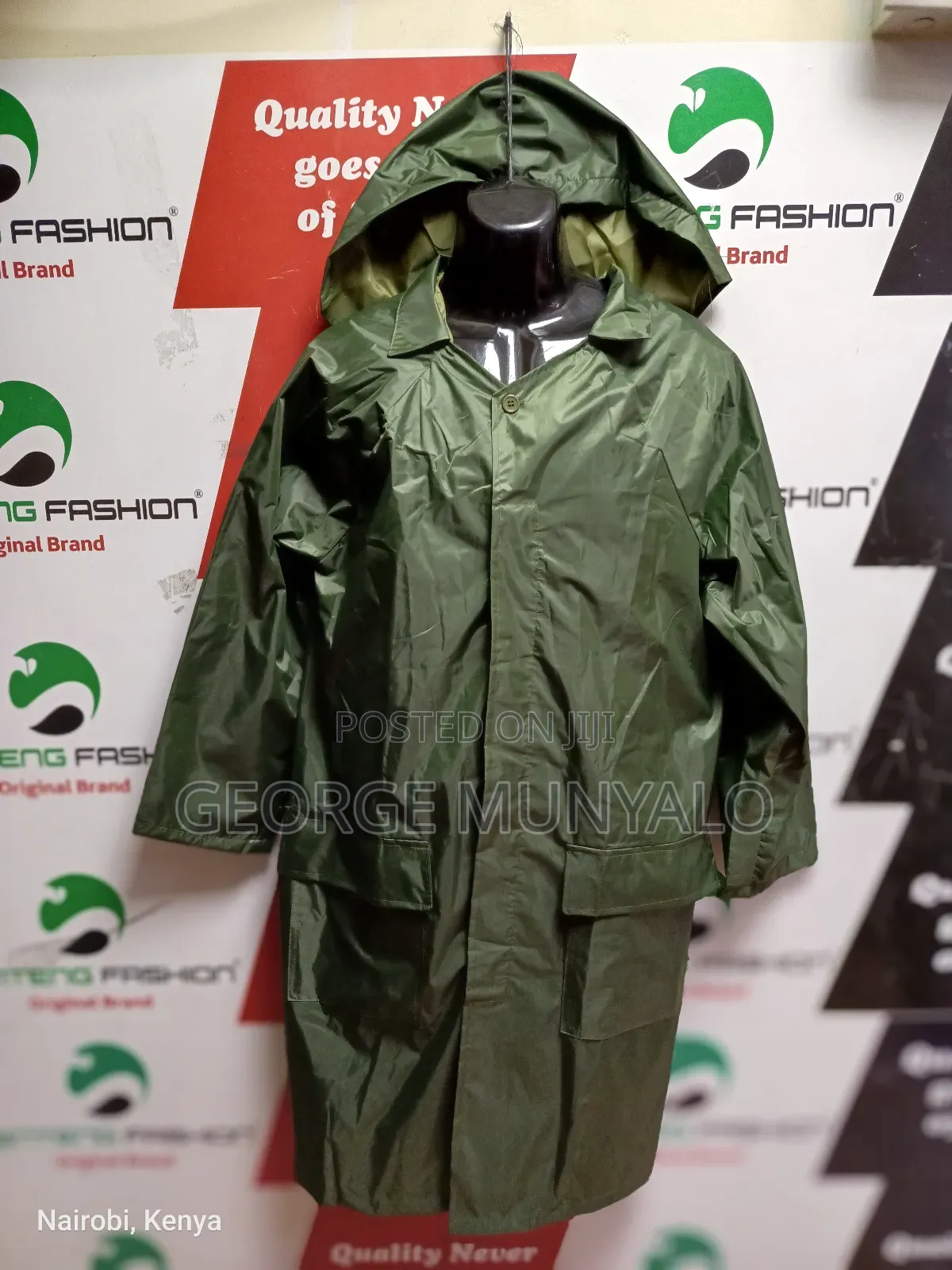 Plain Raincoat With Inner Lining – Waterproof & Comfortable