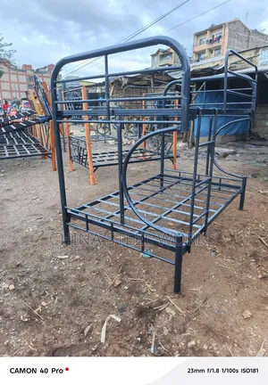 Curvy Bunk Bed 4*6 Top 4*6 Bottom