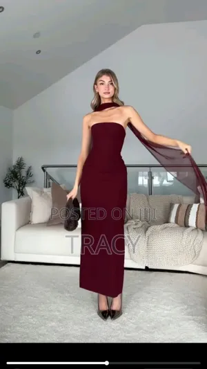 Classy Elegant Sleeveless Dress With Scarf