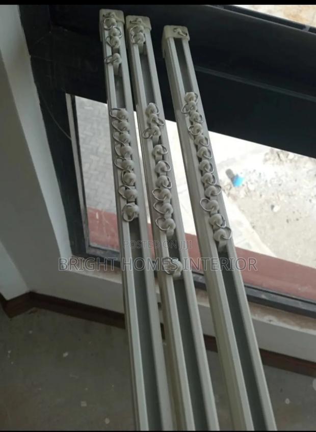 Non Bendable Track Rail Aluminum White Rail