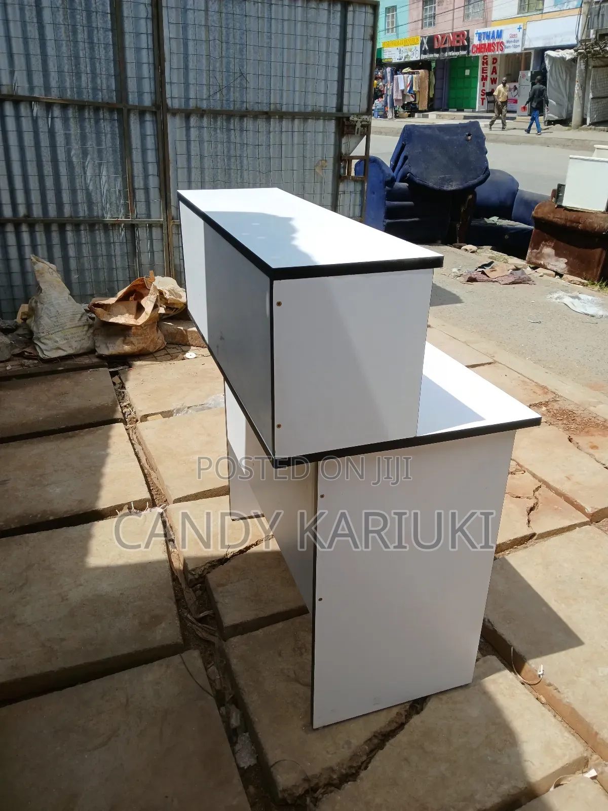 Space Saving 1m Reception Desk