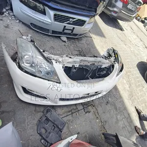 Toyota Crown 2010 Nosecut