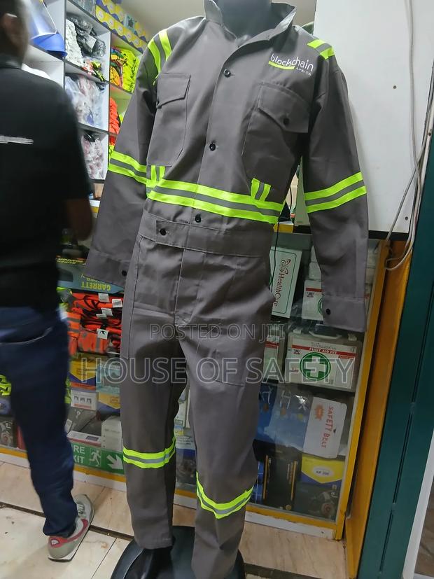 Industrial Care Uniforms For Men And Women - thumbnail 3