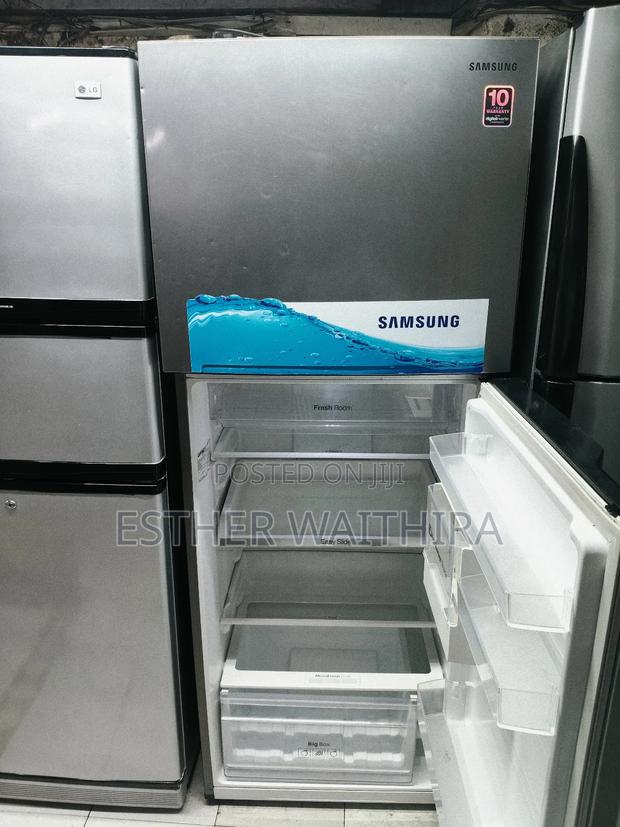 Commercial Sumsung Refrigerator Well Maintained - thumbnail 2