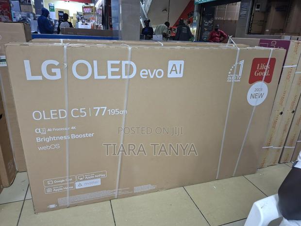 Lg 77" Oled Evo Ai C5 Smart With Ao Webos 25 - thumbnail 3