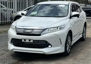 Toyota Harrier 2.0 2018 White