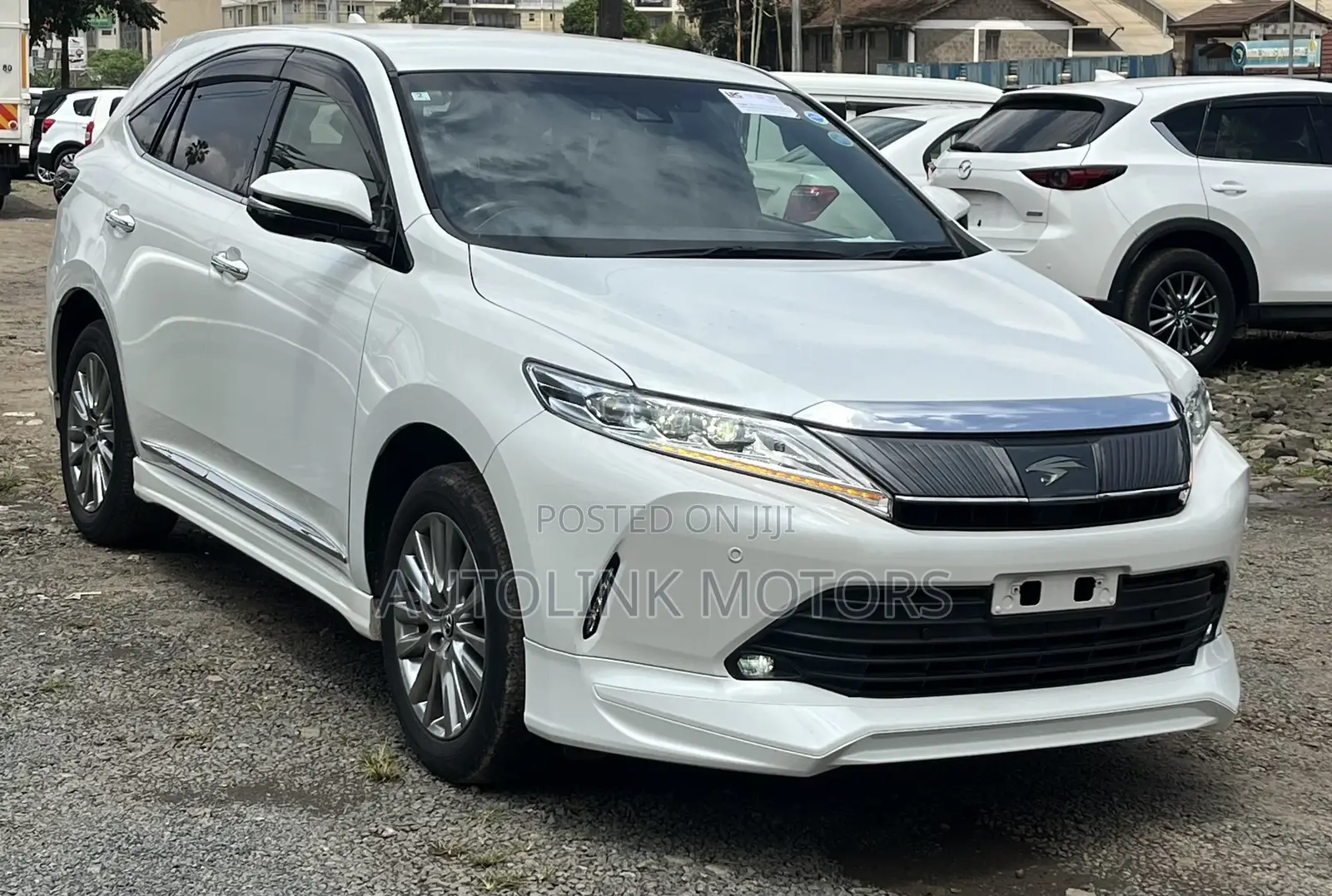 Toyota Harrier 2.0 2018 White