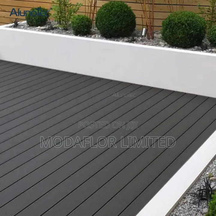 Luxury WPC Decking for Modern Homes , Non-Slip Beautifully Designed
