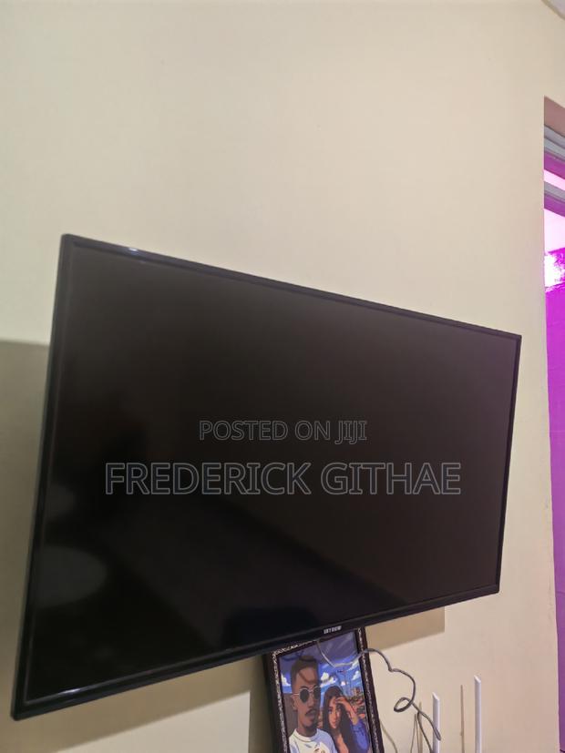 It's a Smart Tv 43 Inch, in Good Condition - thumbnail 5