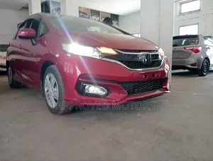 Honda Fit 2018 Maroon