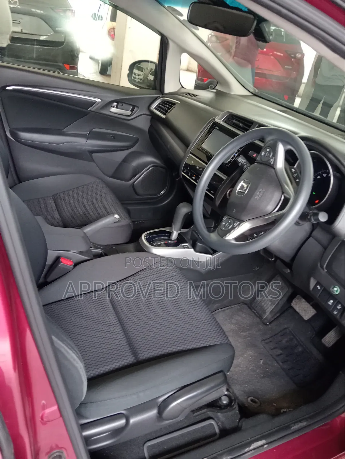 Honda Fit 2018 Maroon