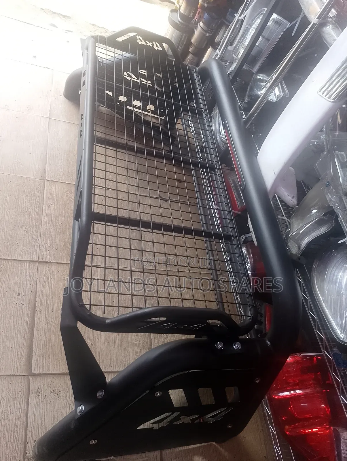 Universal Black Roll Bar