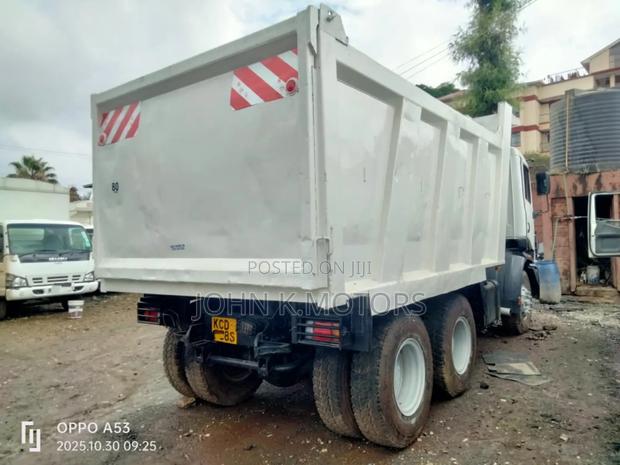 Tata Prima 2523 Tipper ,2015 Model - thumbnail 8
