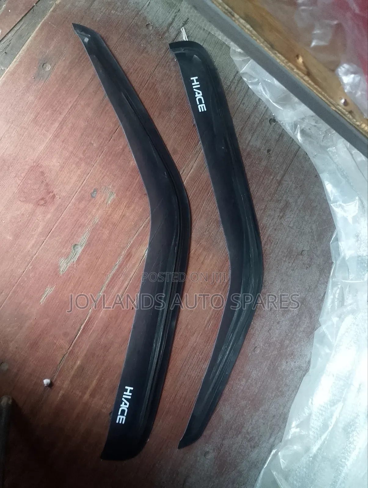 Toyota Hiace Shark/5l/3l Original Windbreakers