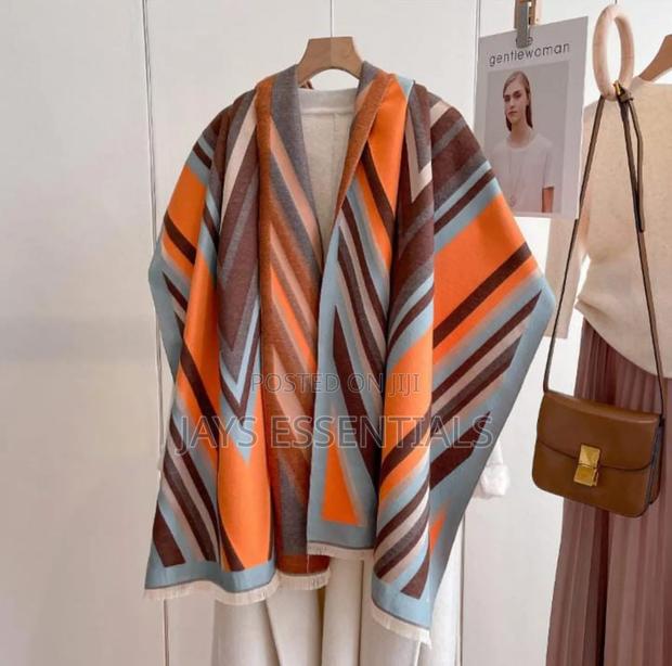 Premium ,Soft, Warm Cashmere Scarfs, Perfect for Any Outfit.