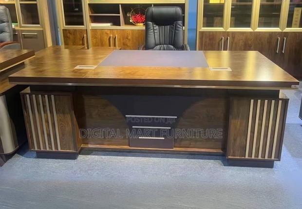 Office Desk: 1.4 Meter Brown Manager Desk - thumbnail 10