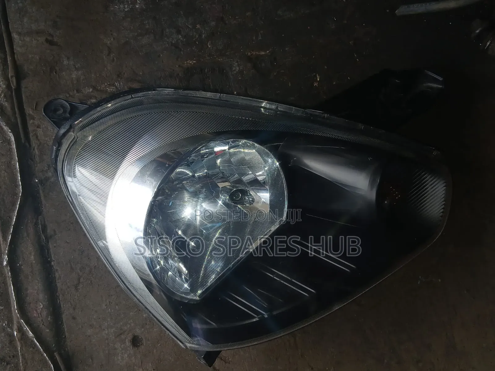 Head Lamp Daihatsu Mira