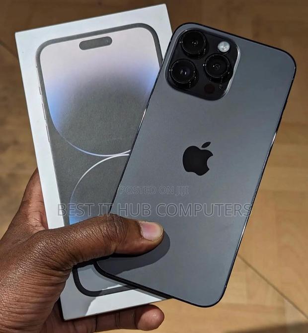 Apple iPhone 14 Pro 256 GB Gold - main view