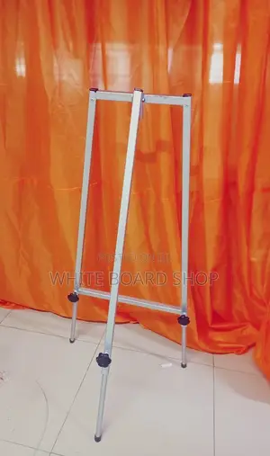 Tripod Heavy Duty Board Stand