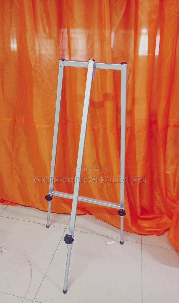 Tripod Heavy Duty Board Stand - main view