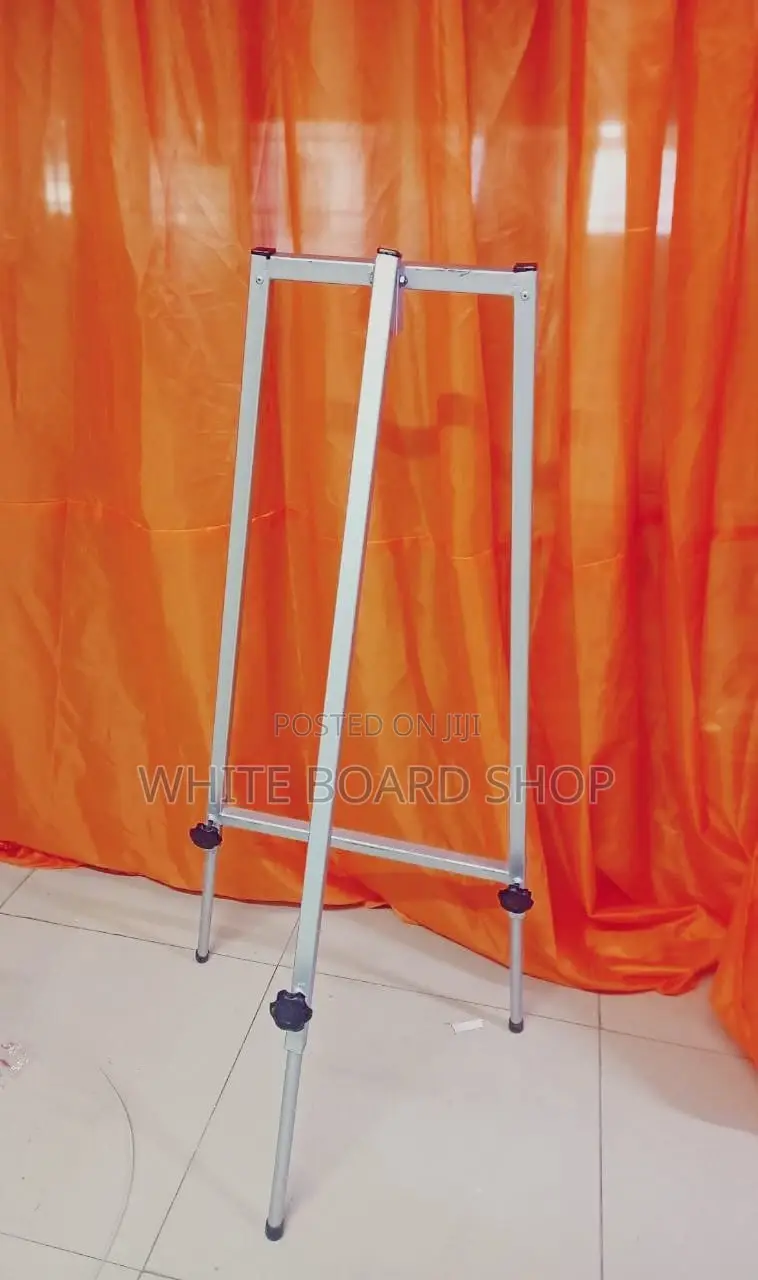 Tripod Heavy Duty Board Stand